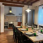 Leonore Mit Beheizbarem Pool Vakantiehuis Poreč