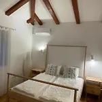 Leonore Mit Beheizbarem Pool Vakantiehuis Poreč