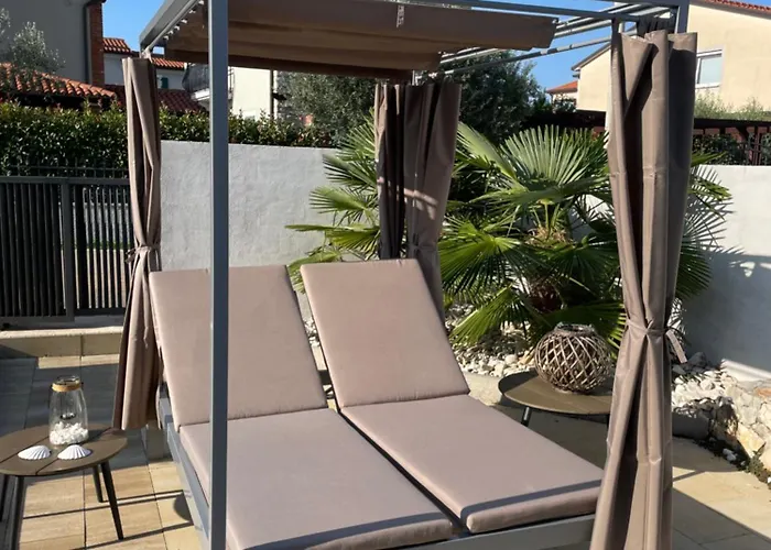 Leonore Mit Beheizbarem Pool Tatil Evi *