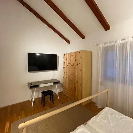 Holiday home Leonore Mit Beheizbarem Pool *