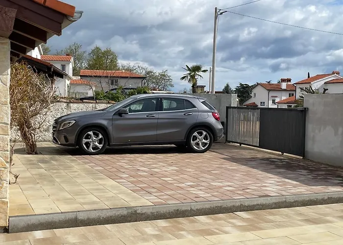 Leonore Mit Beheizbarem Pool Prázdninový dům